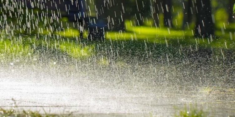 ملک کے بیشتر علا قوں میں موسم خشک اور بالائی علاقوں میں مطلع جزوی ابر آلود رہنے ، خیبر پختونخوا ،گلگت بلتستان ، کشمیراور پوٹھوہار میں آندھی /جھکڑ چلنے اور گرج چمک کے ساتھ بارش کا امکان