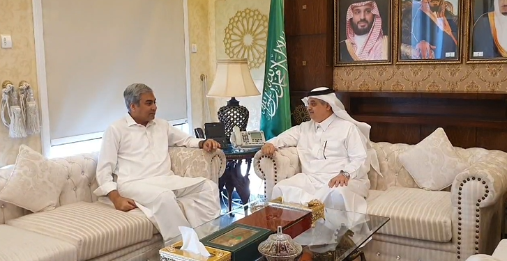 وفاقی وزیرداخلہ محسن نقوی کی سعودی سفارت خانے آمد، سعودی سفیر سے گفتگو میں مختلف امور پر تبادلہ خیال