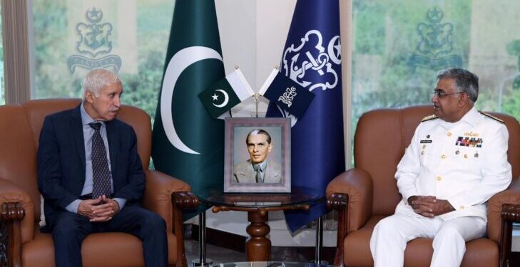 وفاقی وزیر برائے بحری امور قیصر احمد شیخ کا نیول ہیڈکوارٹرز اسلام آباد کا دورہ، چیف آف نیول سٹاف ایڈمرل نوید اشرف سے ملاقات