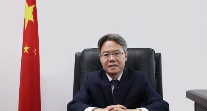 وزیراعظم محمد شہبازشریف کا دورہ چین دوطرفہ تعلقات میں سنگ میل ثابت ہوگا، سی پیک کے دوسرے مرحلے کے تحت طے پانے والے اہم اتفاق رائے کو عملی جامہ پہنائیں گے،چین کے سفیر جیانگ زیدونگ