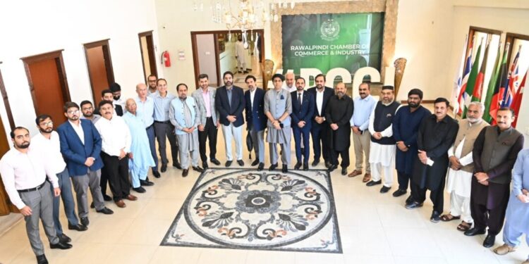 قومی پالیسی سازی بڑا کام ہے، صنعتی پالیسی اور گورننس کو جدید بنایا جائے، ایس ڈی پی آئی کے مشاورتی اجلاس سے مقررین کا خطاب