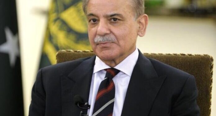 پاکستان کو دہشت گردی سے پاک کرنے کیلئے پوری قوم افواجِ پاکستان کے شانہ بشانہ کھڑی ہے، وزیراعظم شہباز شریف