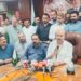 حکومت کو ہٹانے کا واحد آئینی راستہ عدم اعتماد کی تحریک ہے اور عدم اعتماد کی تحریک کی منظوری کے بنا حکومت کو نہیں گرایا جاسکتا۔ نثار کھوڑو