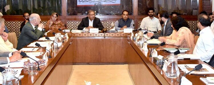 کسی بھی چینل کے اشتہارات بند نہیں کئے گئے، غیر ملکی فلموں سے مقامی فلم انڈسٹری متاثر نہیں ہونی چاہئے، ”ایکس“ پر پابندی نگران دور میں عائد ہوئی، وفاقی وزیر اطلاعات عطاء اللہ تارڑ کی سینیٹ کی قائمہ کمیٹی برائے اطلاعات کے اجلاس میں گفتگو