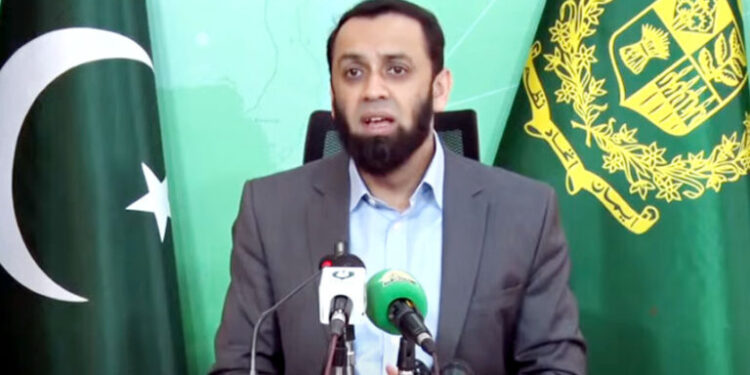 پی ٹی وی کے اینکر کے حوالے سے حنیف عباسی کا بیان سیاق و سباق سے ہٹ کر پیش کیا جا رہا ہے، کم ریٹنگ اور خسارے والے تمام شوز بند کر دیئے گئے ہیں، عطاء اللہ تارڑ