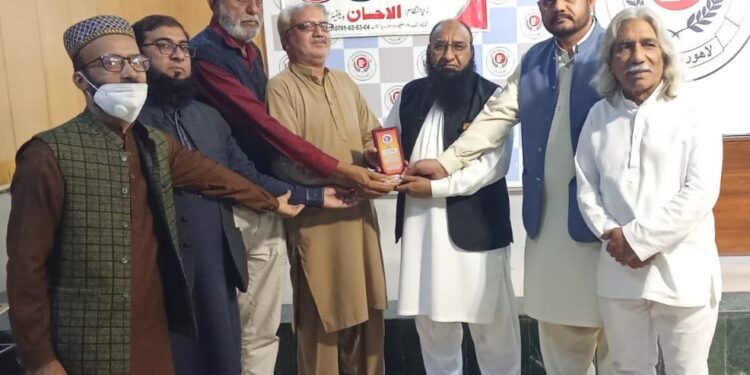 ؑلاہور پریس کلب: الاحسان آئی ہسپتال کے تعاون سے ممبران اور ان کی فیملیز کے لیے فری میڈیکل آئی کیمپ کا انعقاد