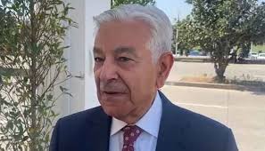 جعفر ایکسپریس واقعہ: میرےاستعفے سے معاملہ حل ہوتا ہے تو حاضر ہوں:خواجہ آصف