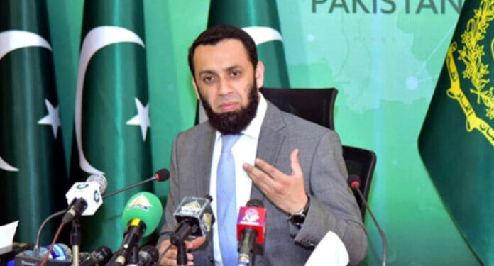 اکائیاں مضبوط ہوں گی تو وفاق مضبوط ہوگا، پانی کی تقسیم کا قانون موجود ہے، ہم جمہوریت پر یقین رکھتے ہیں، بات چیت کے ذریعے مسائل کا حل چاہتے ہیں، اپوزیشن لیڈر نے اپنے رویئے سے ثابت کیا کہ وہ نااہل اپوزیشن لیڈر ہیں، عطاء اللہ تارڑ