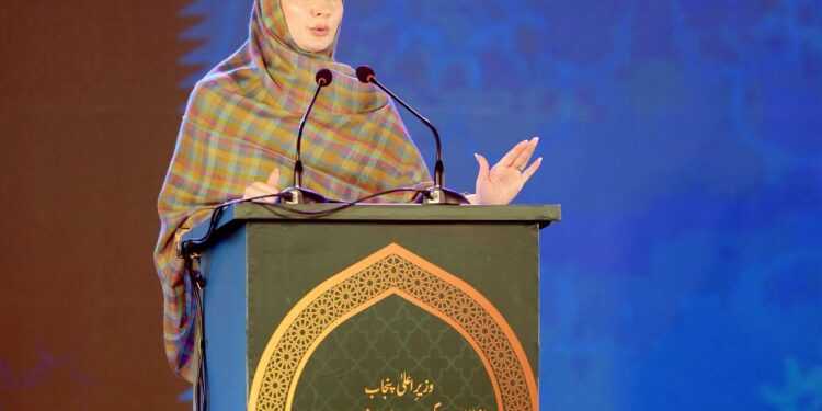ملکی سلامتی کے ساتھ کھلواڑ اور کسی فتنے کو پنپنے کی اجازت نہیں دی جائیگی: وزیراعلیٰ مریم نواز شریف