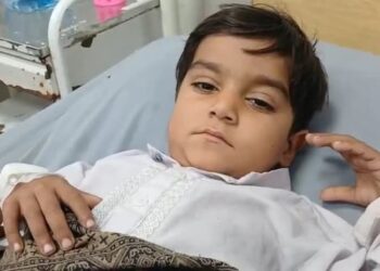 رحیم یار خان میں منفرد طبی کیس، 5 سالہ بچے کے سینے سے ’بغیر سر والا بچہ‘ نکال لیا گیا