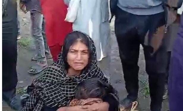 لاہور؛ ماں نے دو بچوں کے ساتھ دریائے راوی میں چھلانگ لگادی ماں  ایک بچے کو نکال اور ایک بچے کی تلاش جاری