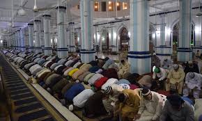 رمضان المبارک کے آغاز کے ساتھ ہی پاکستان سمیت دنیا بھر میں مساجد کی رونقیں دوبالا ہوگئیں