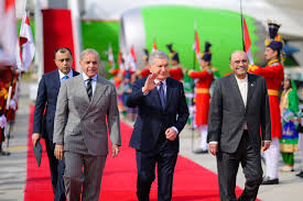 ازبکستان کے صدر شوکت مرزائیوف پاکستان کے دو روزہ دورے پر اسلام آباد پہنچ گئے