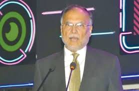 برآمدات پر مبنی معیشت اور صوبائی اور ضلعی سطح پر مشتمل صنعتی یونٹس کے ذریعے میکرو اکنامک نمو ملک میں غربت کے خاتمے کے لیے وقت کی اہم ضرورت ہے، احسن اقبال