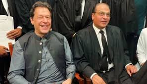 عمران خان نیازی کے وکیل سلمانٗ صفدر نے اڈیالہ جیل میں ان سے تین گھنٹے ملاقات : جیل میں مظالم کی جھوٹی کہانیاں