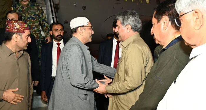 صدر مملکت عید الفطر منانے نواب شاہ پہنچ گئے