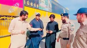 موٹروے پولیس کی بڑی کارروائی،مسافروں کو 60 لاکھ سے زائد اضافی کرایہ واپس دلوا دیا گیا
