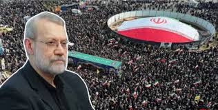 اسـرائیلی حملے میں شـہـید ہونیوالے ایران کے سکیورٹی سربراہ علی لاریجانی کی نماز جنازہ ادا، ہزاروں افراد کی شرکت