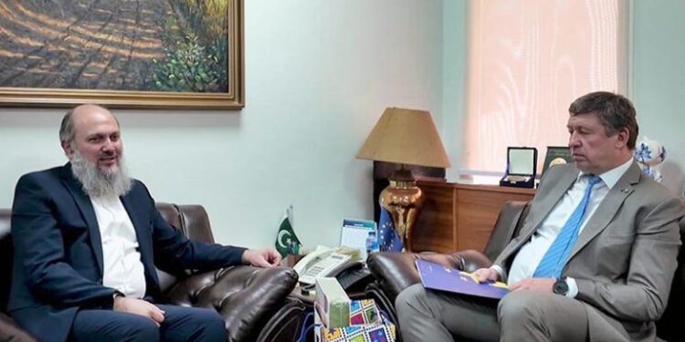 وفاقی وزیر تجارت جام کمال خان کی یورپی یونین کے سفیر ریمونڈس کاروبلس سے ملاقات