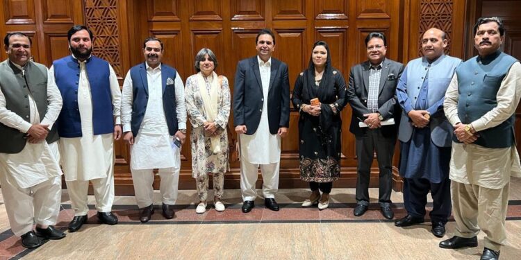 مسیحی اراکینِ اسمبلی کاسابق وفاقی وزیر اور سینیٹر کامران مائیکل کی قیادت پر مکمل اعتماد اور حمایت کا اعلان