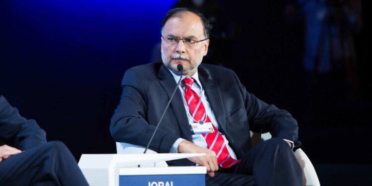 علامہ اقبال کے خواب کی تعبیر وزیراعظم اور فیلڈ مارشل کی قیادت میں عملی شکل اختیار کر رہی ہے،وفاقی وزیر احسن اقبال