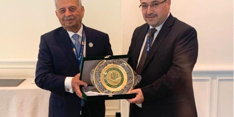 وفاقی وزیر برائے قومی غذائی تحفظ رانا تنویر حسین کی اقوام متحدہ کی کمیٹی برائے عالمی غذائی تحفظ سے ملاقات، مضبوط اور پائیدار غذائی نظام کے فروغ پر تبادلہ خیال