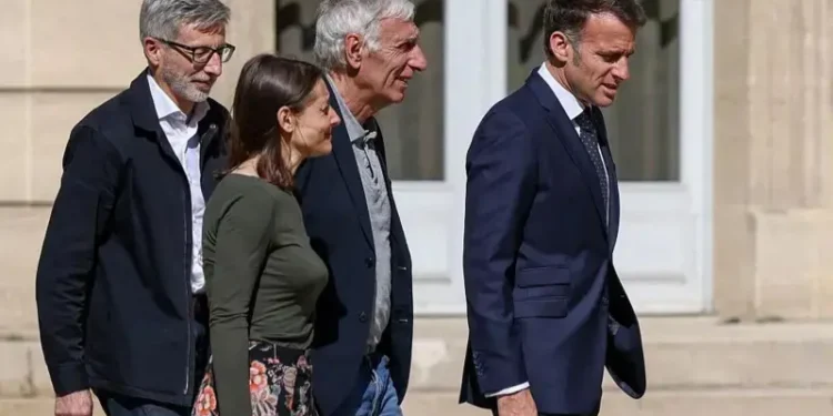 جنگ بندی کے معاہدے میں لبنان کو بھی شامل کیا جائے: ایمینوئل میکخواں