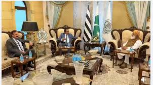 وفاقی وزیر طارق فضل چوہدری اور وزیر اعظم کے مشیر رانا ثناء اللہ کی مولانا فضل الرحمان سے ملاقات