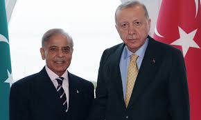 پاکستان ، ترکیہ اور قطر کاخطے میں پائیدار امن اور استحکام کے لیے مکالمے اور سفارتکاری کو فروغ دینے کیلئے قریبی تعاون جاری رکھنے پر اتفاق