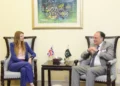 حکومت پالیسی کے تسلسل، مالیاتی نظم و ضبط اور اصلاحات کے ایجنڈے پر پوری طرح کاربند ہے، وفاقی وزیر خزانہ و محصولات کی برطانوی ہائی کمشنر سے ملاقات میں گفتگو