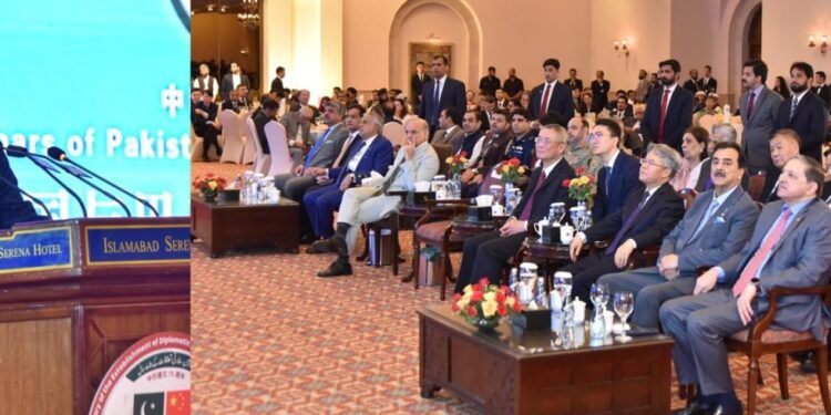 پاکستان اور چین عالمی اور علاقائی امن و استحکام، ترقی اور کثیر الجہتی نظام کی حمایت جاری رکھیں گے،صدر آصف علی زرداری کا پاک چین سفارتی تعلقات کی 75 ویں سالگرہ کی تقریب سے خطاب