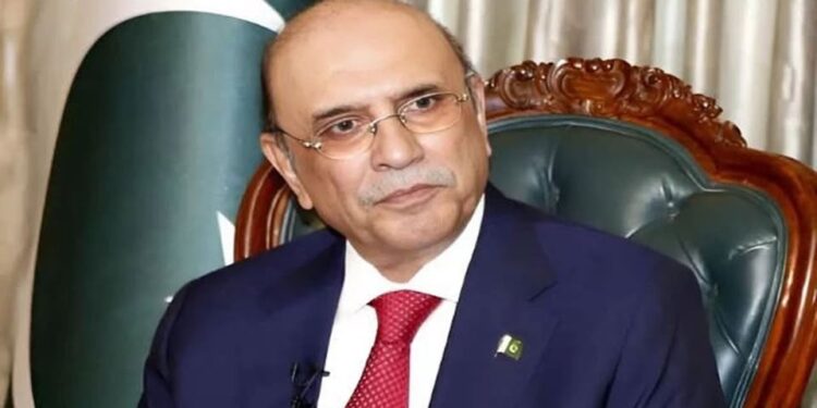 خواتین سمیت دو لاکھ 70 ہزار پاکستانی اہلکاروں نے چار براعظموں کے 48 یو این مشنز میں خدمات انجام دی ہیں، صدر مملکت کا اقوام متحدہ کے امن دستوں کے عالمی دن کے موقع پر پیغام