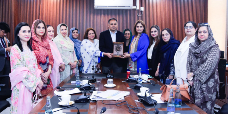 حکومت معاشی وسماجی ترقی میں خواتین کی مؤثر شمولیت کے فروغ کیلئے پُرعزم ہے،بلال اظہرکیانی