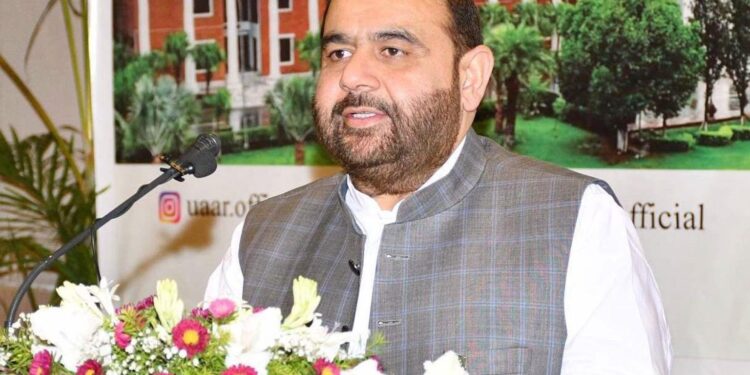 جامعات میں ہونے والی تحقیق اور جدید ٹیکنالوجی کا مؤثر استعمال قومی ترقی اور معاشی خوشحالی کیلئے ناگزیر ہے، اورنگزیب خان کھچی