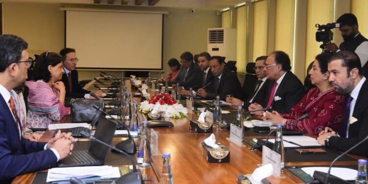 عالمی بینک کا پاکستان کے ساتھ تعاون لائق ستائش ، افرادی قوت کو جدید تقاضوں کے مطابق تیار کرنا ضروری ہے، وزیرخزانہ