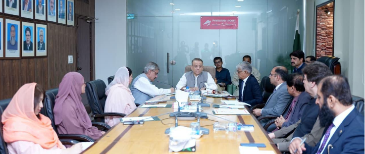 وفاقی وزیر مواصلات عبدالعلیم خان کا ڈائریکٹوریٹ جنرل آف پاکستان پوسٹ کا دورہ، مالی نقصانات کو ختم کرنے کیلئے تین ماہ کے اندر تنظیم نو کا حقیقت پسندانہ پلان پیش کرنے کی ہدایت