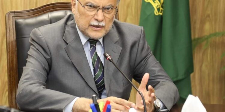 وفاقی وزیر احسن اقبال کا ملکی تاریخ میں منفرد اعزاز، ان کی زیر نگرانی تیار کئے گئے وفاقی ترقیاتی بجٹوں کی مجموعی تعداد 11 ہو جائے گی