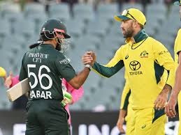 پاکستان اور آسٹریلیا کی کرکٹ ٹیموں کی دوسرے ون ڈے میچ کی تیاریوں کے سلسلے میں قذافی سٹیڈیم میں علیحدہ علیحدہ پریکٹس
