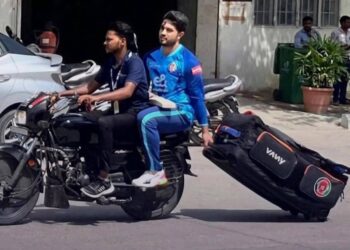 بھارتی بورڈ کی ایک اور بڑی نااہلی یا سوتیلا سلوک؟ افغان کرکٹ ٹیم رکشوں اور موٹرسائیکلوں پر گراؤنڈ پہنچنے پر مجبور