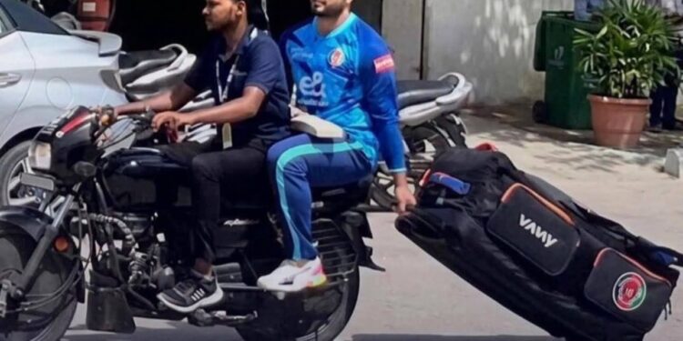 بھارتی بورڈ کی ایک اور بڑی نااہلی یا سوتیلا سلوک؟ افغان کرکٹ ٹیم رکشوں اور موٹرسائیکلوں پر گراؤنڈ پہنچنے پر مجبور