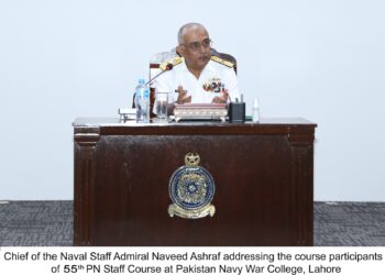 مستقبل کی جنگوں کے لیے جدید صلاحیتوں کی حامل اور ٹیکنالوجی سے ہم آہنگ  افرادی قوت ناگزیر ہے، نیول چیف ایڈمرل نوید اشرف