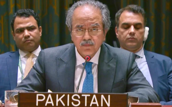 اپنے خلاف دہشت گردی کی کارروائیوں پر ہاتھ پر ہاتھ دھرے نہیں بیٹھے رہیں گے، ضرورت پڑنے پر دفاع میں کسی بھی حملے کا جواب دیں گے،عاصم افتخار احمد