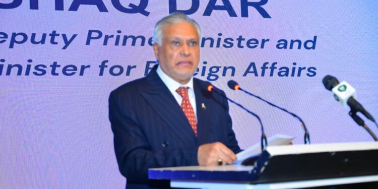 پاکستان کو آبی حقوق سے محروم کرنے کی کسی بھی کوشش کے علاقائی امن پر گہرے اثرات مرتب ہوں گے، نائب وزیراعظم محمد اسحاق ڈار کا بین الاقوامی سیمینار ’’سندھ طاس معاہدہ: امن اور علاقائی استحکام کا ذریعہ‘‘ سے خطاب