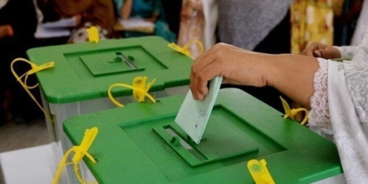 گلگت بلتستان کے تمام اضلاع میں ووٹنگ کا عمل پُرامن اور منظم انداز میں جاری