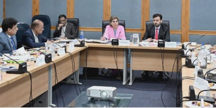 سینیٹ کی فنکشنل کمیٹی برائے انسانی حقوق کا اجلاس،غیرت کے نام پر قتل، جڑانوالہ واقعہ کی تحقیقات اور دیگر واقعات کا تفصیلی جائزہ لیا