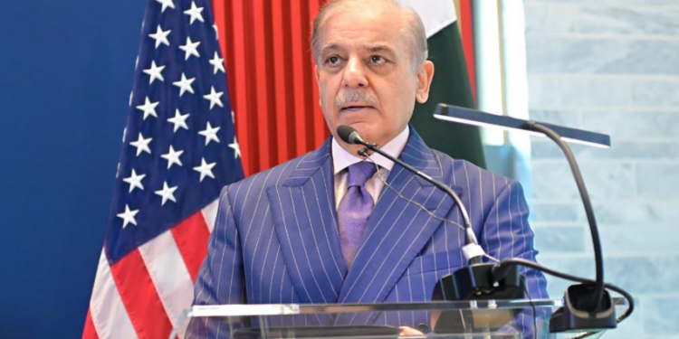 پاک امریکہ کے درمیان انسداد دہشت گردی، تجارت، سرمایہ کاری سمیت مختلف شعبوں میں بہترین تعلقات ہیں، وزیراعظم محمد شہباز شریف کا امریکی سفارتخانے میں ریاست ہائے متحدہ امریکہ کی 250 ویں سالگرہ کے موقع پر منعقدہ تقریب سے خطاب