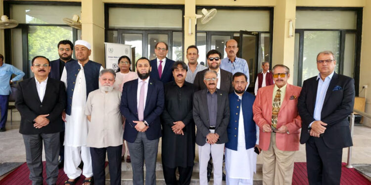 حکومت آزاد، ذمہ دار اور مضبوط پرنٹ میڈیا پر یقین رکھتی ہے، وفاقی وزیر اطلاعات عطاء اللہ تارڑ کی سی پی این ای کے وفد سے گفتگو