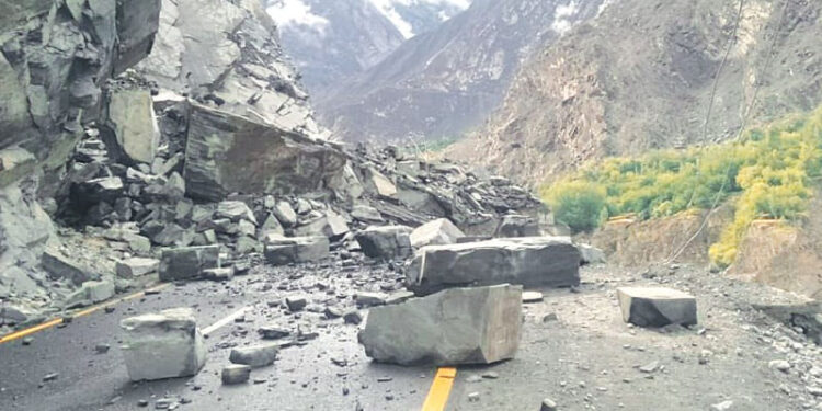 خیبر پختونخوا، گلگت بلتستان، مری، گلیات اور کشمیر کے پہاڑی علاقوں میں لینڈ سلائیڈنگ کا خدشہ ہے،محکمہ موسمیات