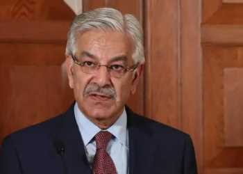 مولانا فضل الرحمان کا بیان شہداء کی قربانیوں کی توہین ہے، وزیردفاع خواجہ محمد آصف