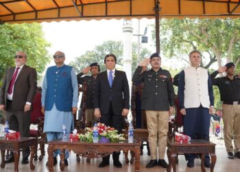 لاہور ریلوے پولیس کے 69 ویں ریکروٹ کورس اور دوسرے ایس آئی لیگل کورس کی پاسنگ آؤٹ پریڈ : حنیف عباسی مہمان خصوصی تھے